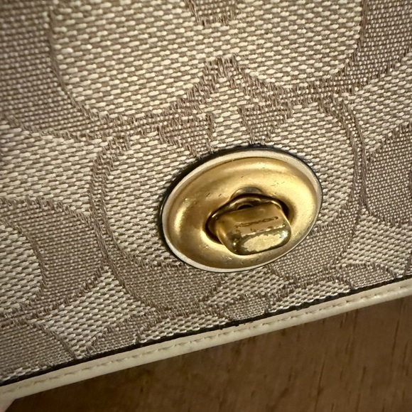 Coach Wallet on Chain/Strap Bag - Picture 2 of 8